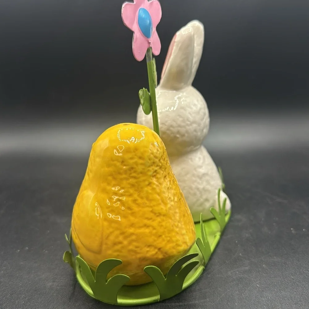 Ceramic Bunny and Chick salt & pepper shakers - White and Yellow
